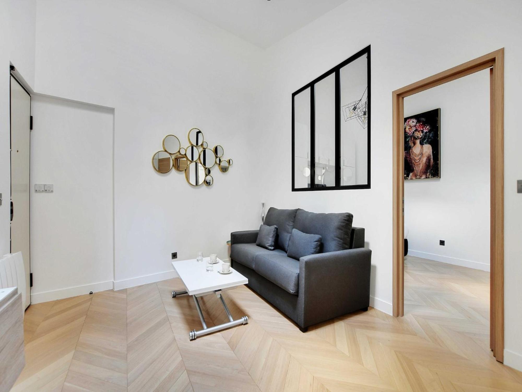 Elegant Flat Near Champs-elysees * Paris