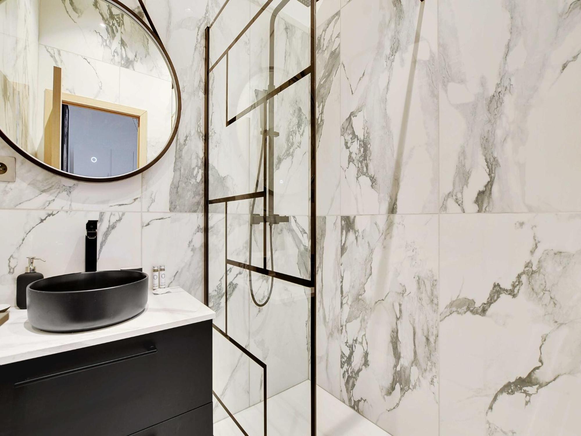 Elegant Flat Near Champs-elysees Apartment Paris